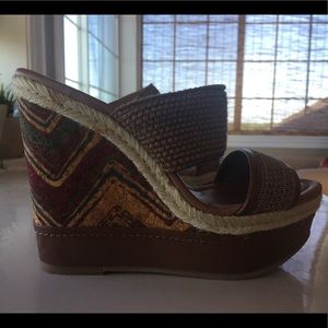 EUC Lucky Brand sandals size 7.5